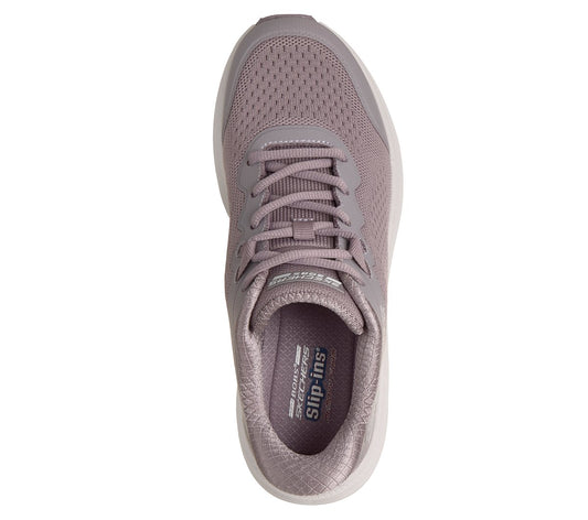 Skechers- New Arrivals Slip-ins: BOBS Sport Skillz - Too Essential