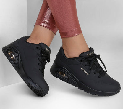 Skechers- Women UNO - Stand on Air