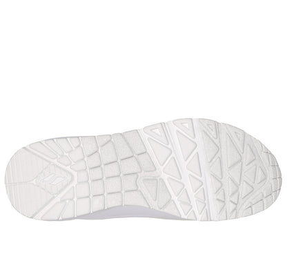 Skechers- Women UNO - Stand on Air