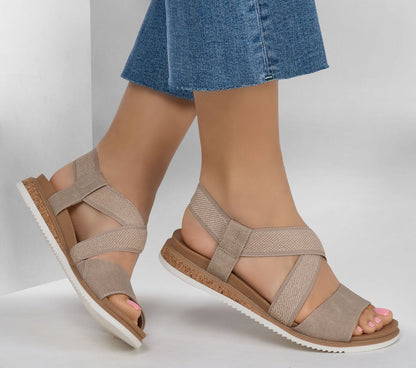 Skechers- Women BOBS Desert Kiss Low