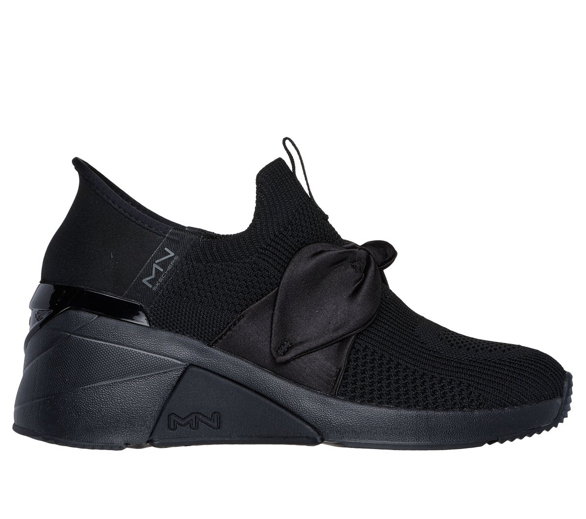 BLACK,6.0,Medium