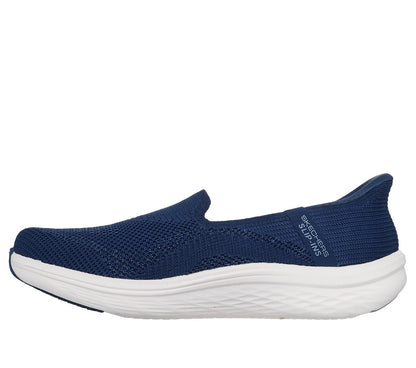 Skechers- Women Slip-ins: Max Cushioning Lite Aura - Tessa