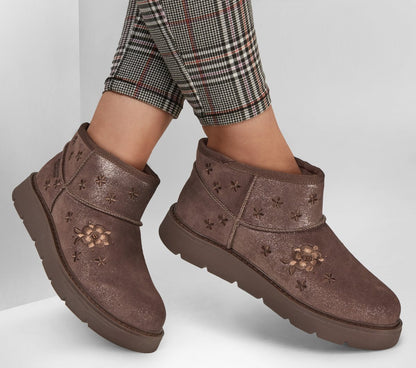Skechers- Women Slip-ins: Keepsakes Cozy - Cozy Mini Floral