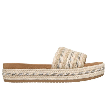 Skechers- Women|New Arrivals BOBS Misty Kiss - Island Peace