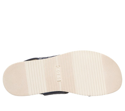 Skechers- Women|New Arrivals BOBS Desert Kiss Low - Breezy Stripe
