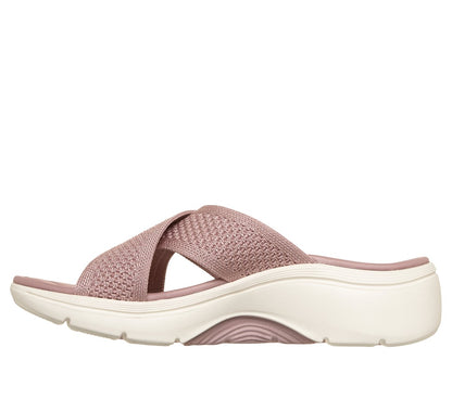 Skechers- Women GO WALK Arch Fit 2.0 Sandal - Grace