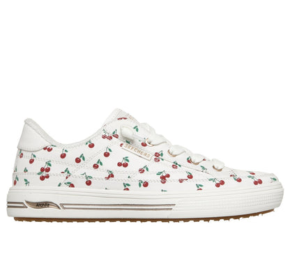 WHITE / RED,6.0,Medium