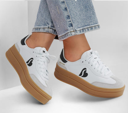 Skechers- Women Academy HI - Stacked Hearts