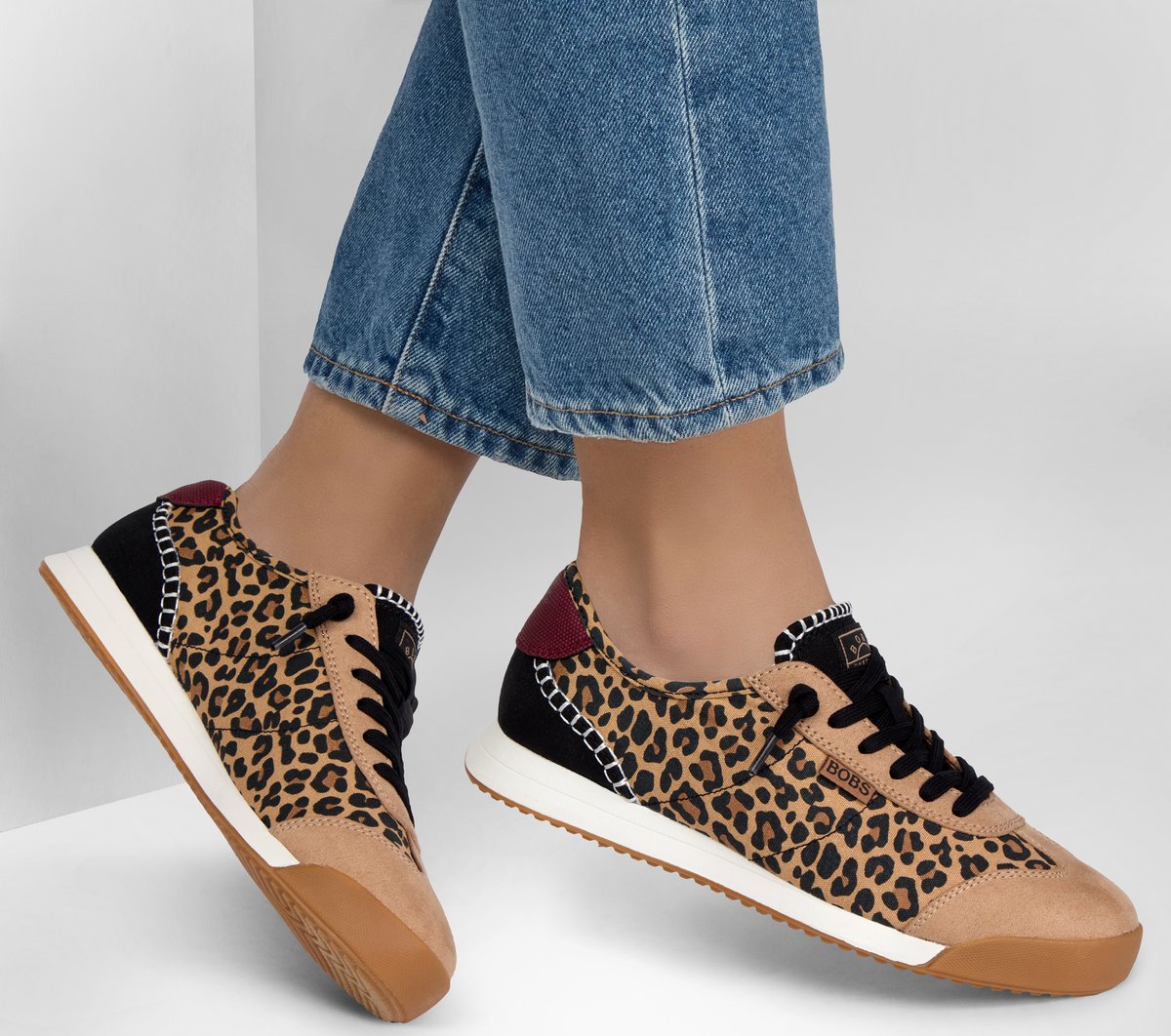 Skechers- Women BOBS Billie -Wild Spotz