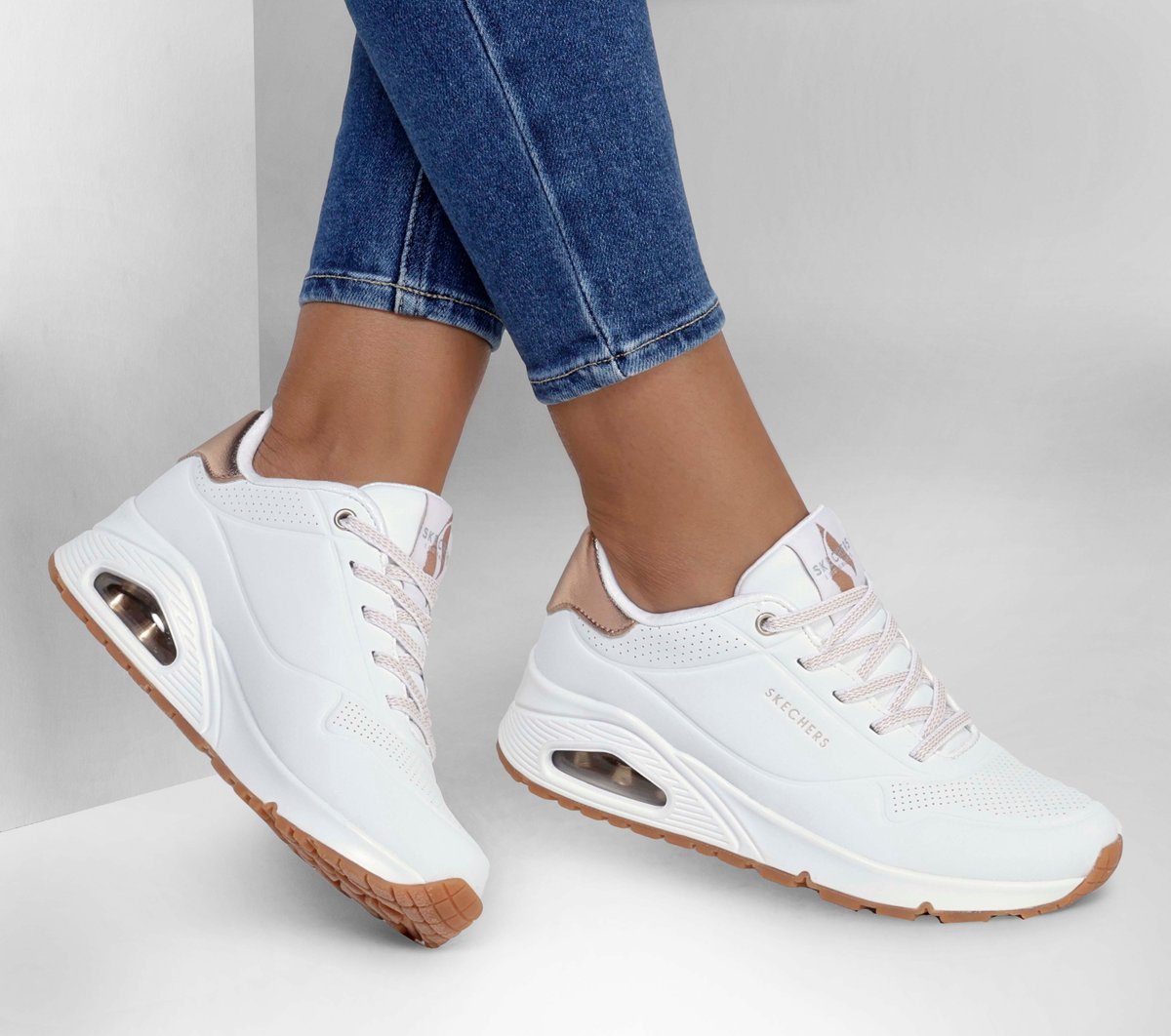 Skechers- Women UNO - Shimmer Away