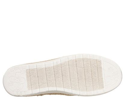 Skechers- Women|New Arrivals BOBS Flexpadrille HI - Day Delight