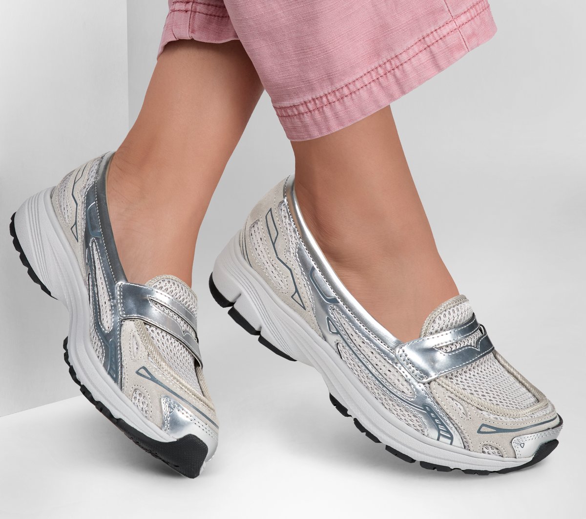 Skechers- Women Var-City