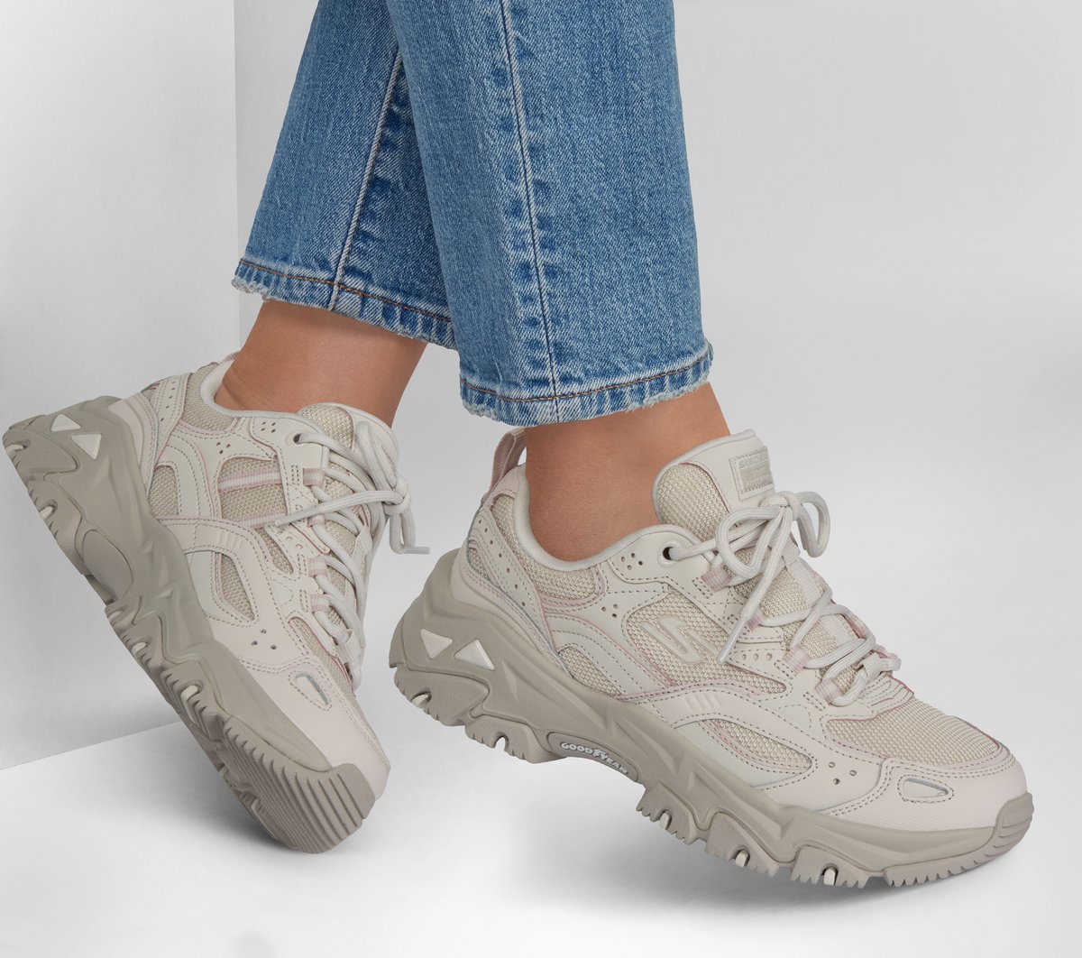 Skechers- Women D'Lites Hiker - Echo Lake