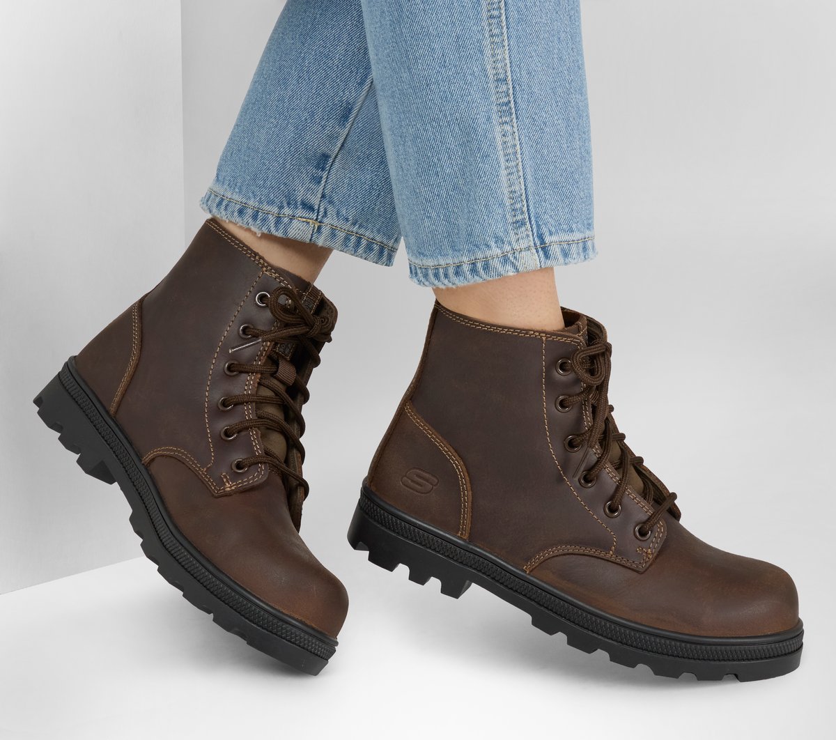 Skechers- Women Work: Rotund - Finnen