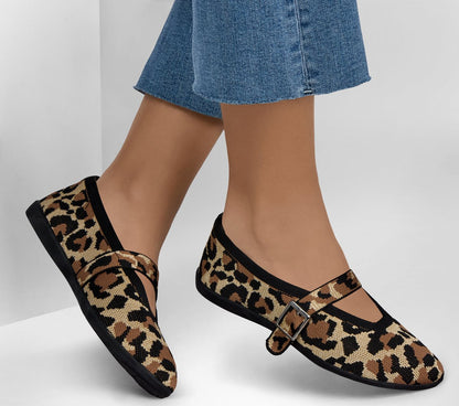 Skechers- Women Cleo Walk - Runway Hit
