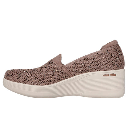 Skechers- Women Martha Stewart: Pier-Lite - My Reflection