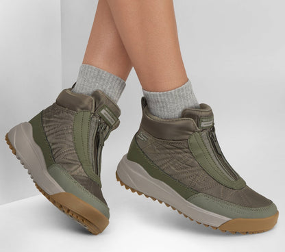 Skechers- Women Relaxed Fit: Yana - Point Judith