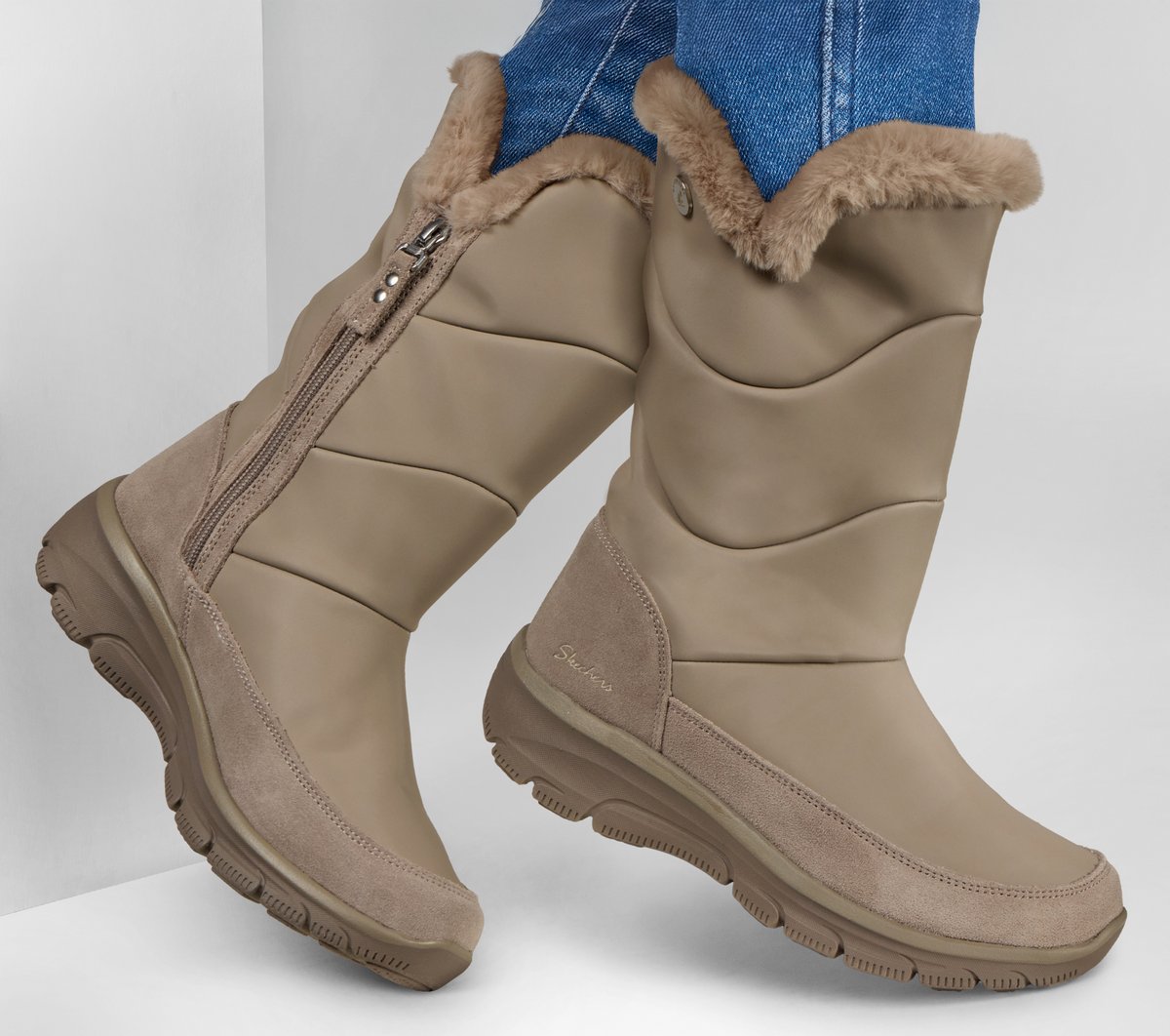 Skechers- Women Waterproof Relaxed Fit: Easy Going - Snow Chillin