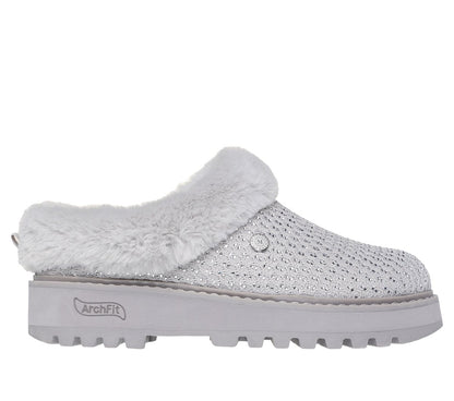 Skechers- Women Martha Stewart: Arch Fit Keepsakes