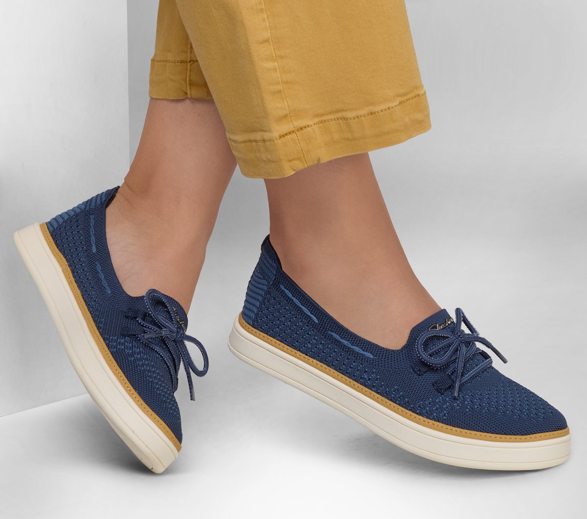 Skechers- Women Coastal Drive