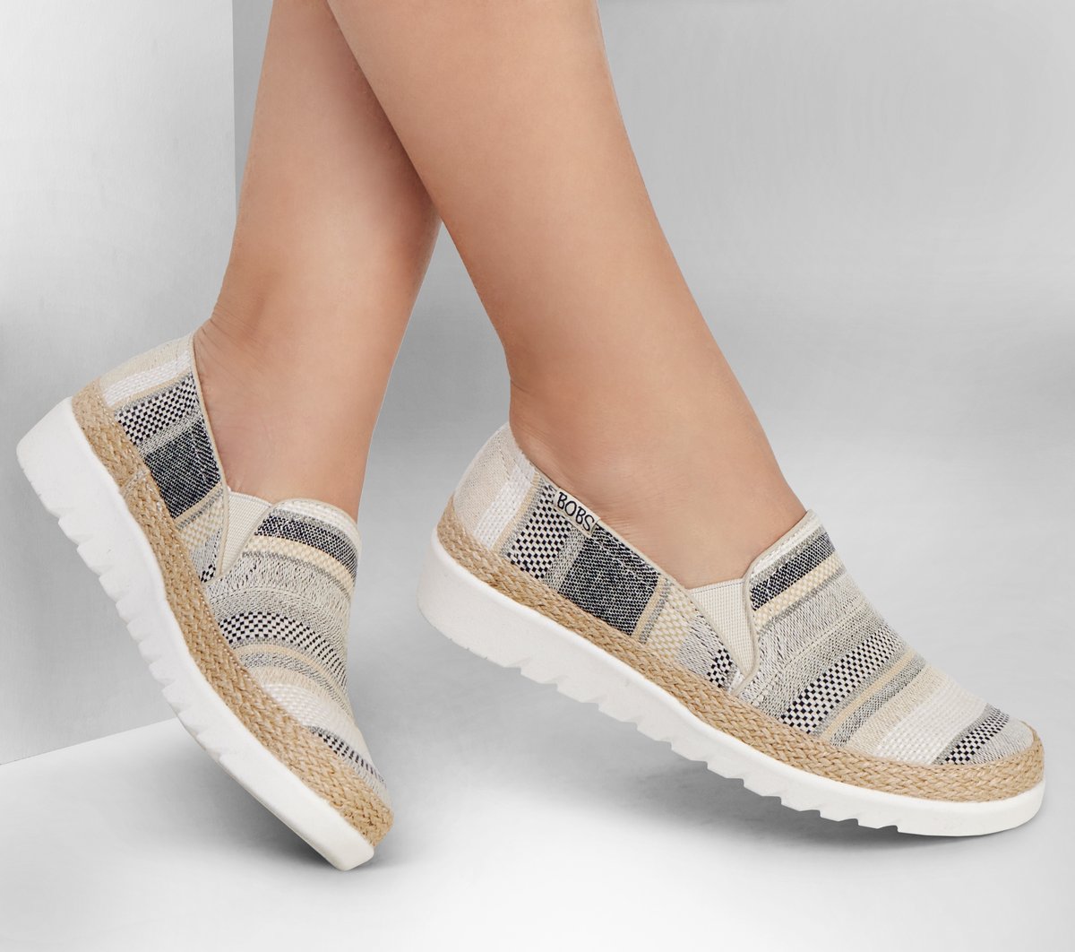 Skechers- Women BOBS Flexpadrille HI - Serene Heights