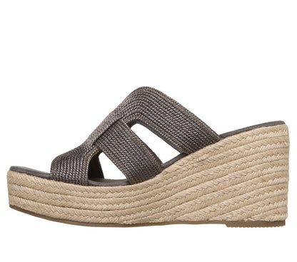 Skechers- Women|New Arrivals Martha Stewart:Iris - Unstoppable