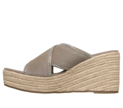Skechers- Women|New Arrivals Martha Stewart: Iris - Elegant