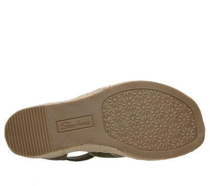 Skechers- Women Martha Stewart: Iris - Modest Queen