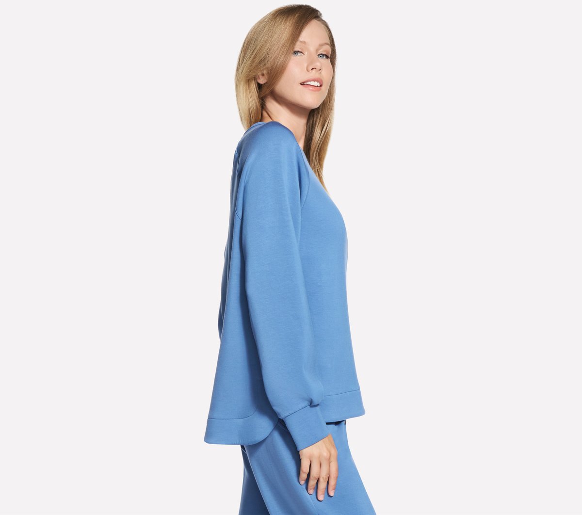 Skechers- Women SKECHLUXE Elevate Crewneck