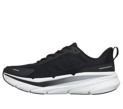 Skechers- Men Max Cushioning Premier 3