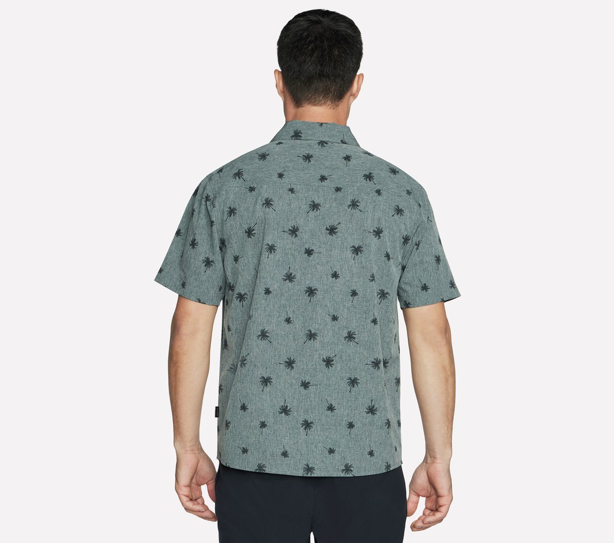Skechers- Men The GO WALK Air Printed Short Sleeve Shirt