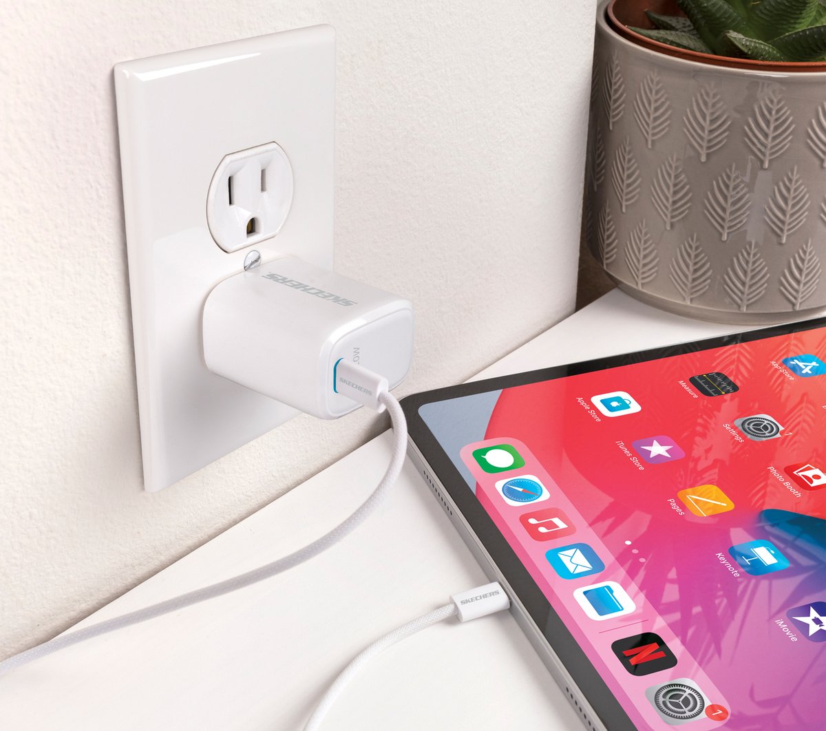 Skechers- Clothing 20W USB-C Wall Charging Kit