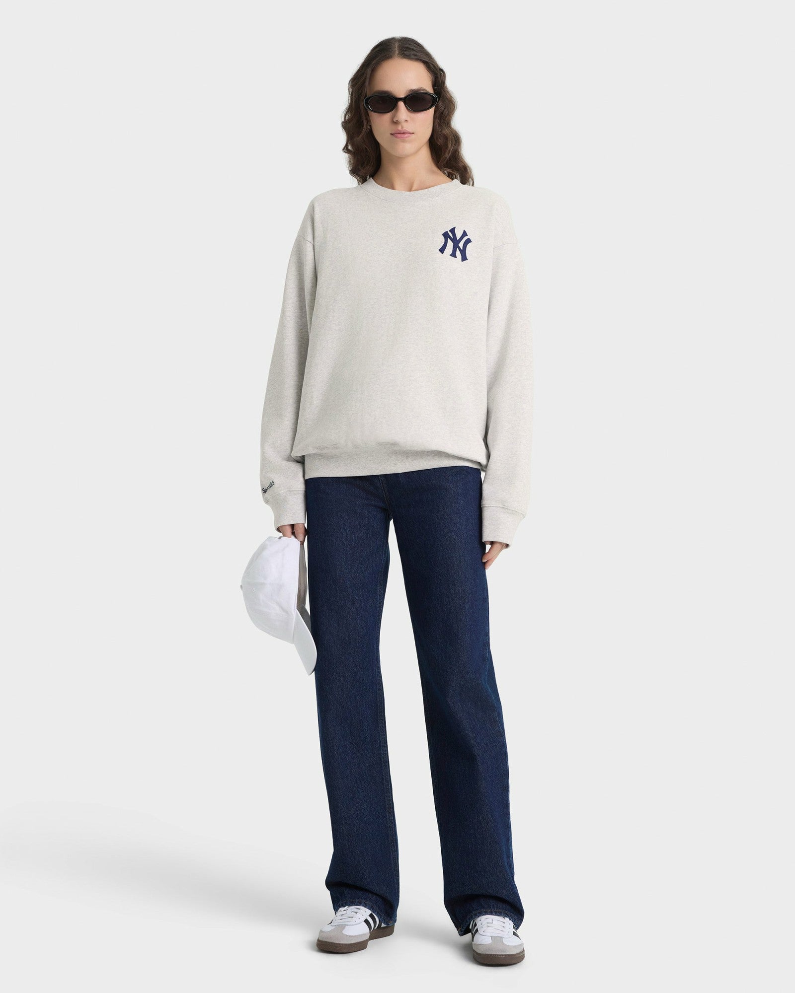 Heritage Yankees Serif Crewneck - Heather Gray/Navy