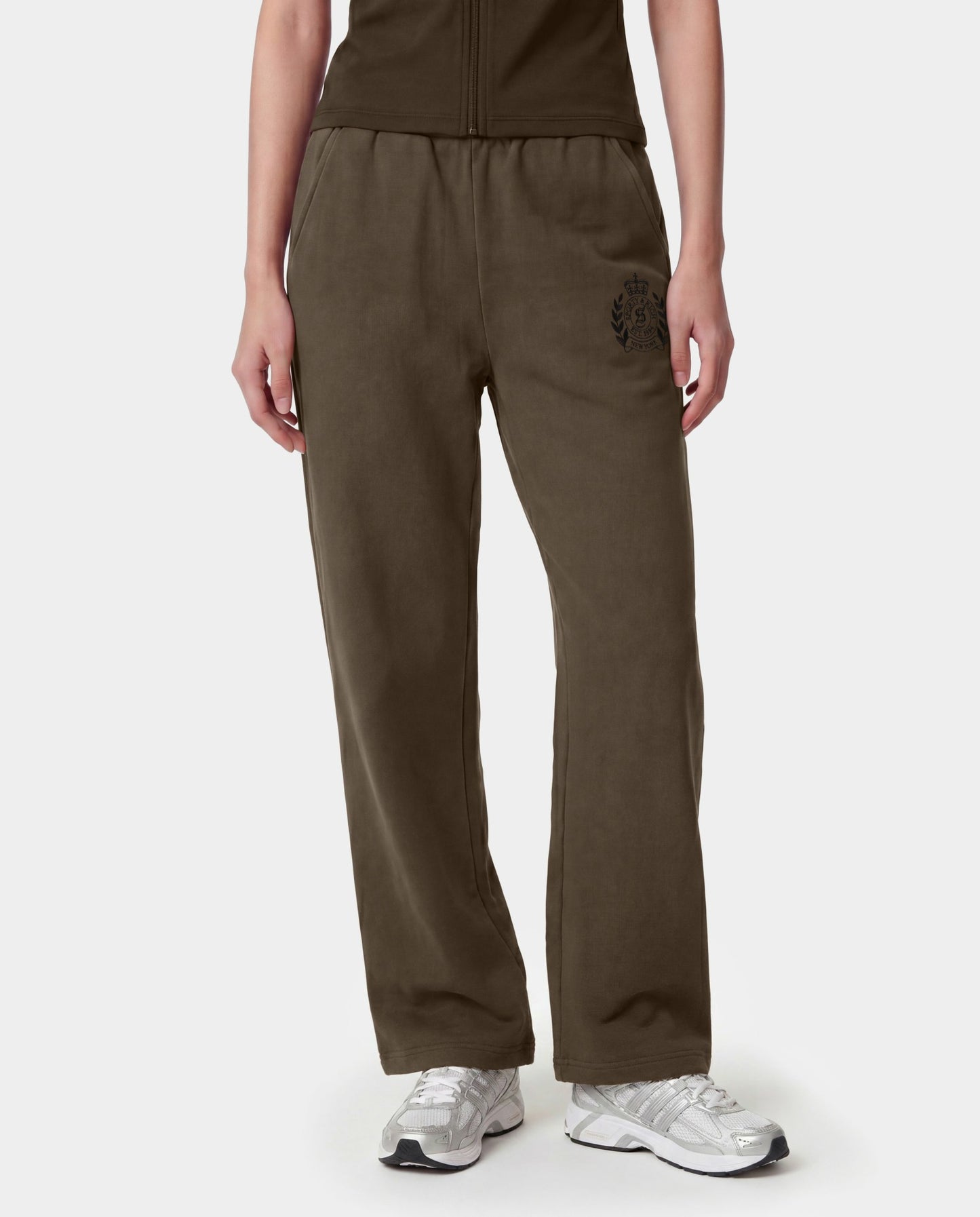 NY Crest Embroidered Wide Sweatpant - Sand