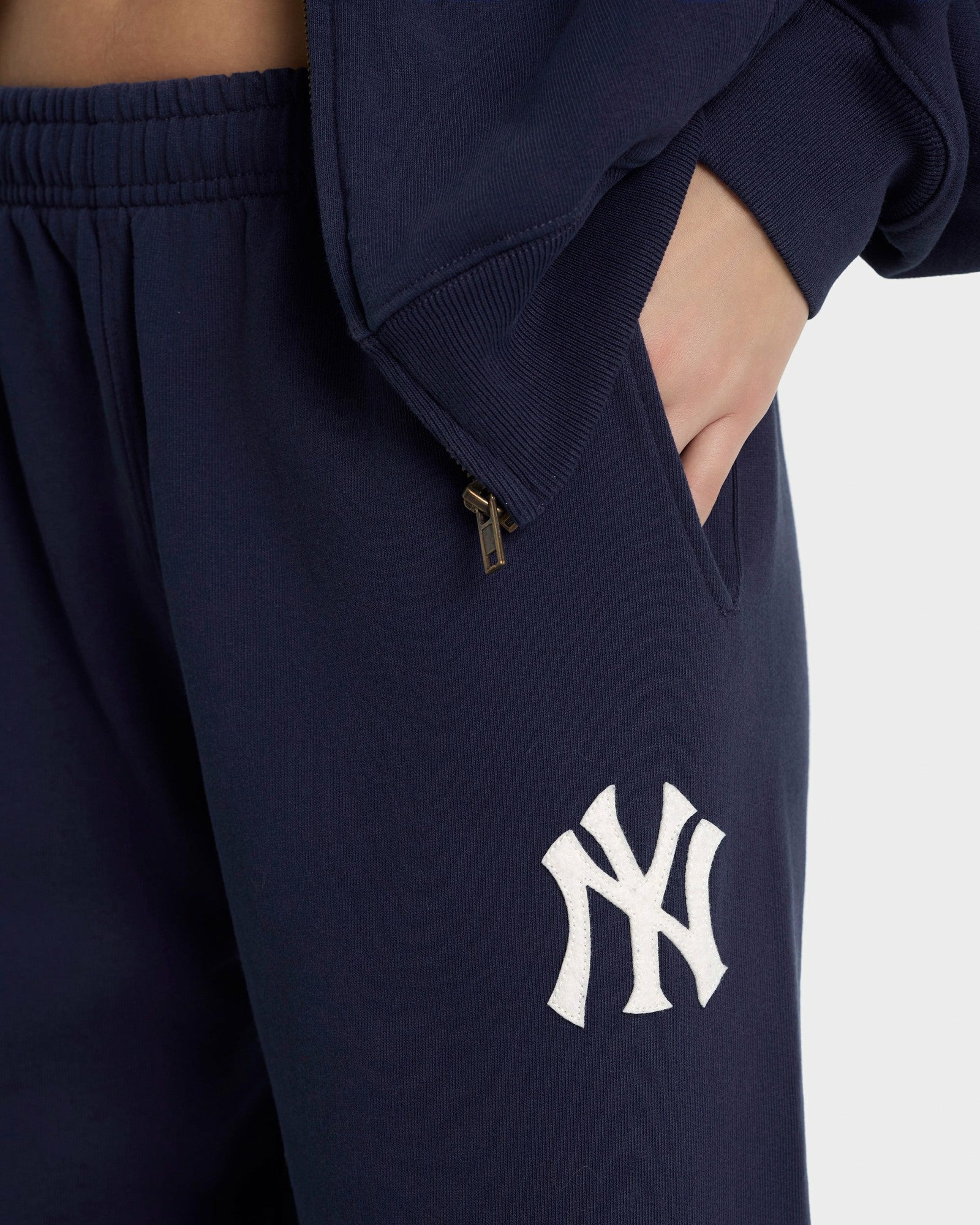 Heritage Yankees Serif Sweatpant - Navy/White