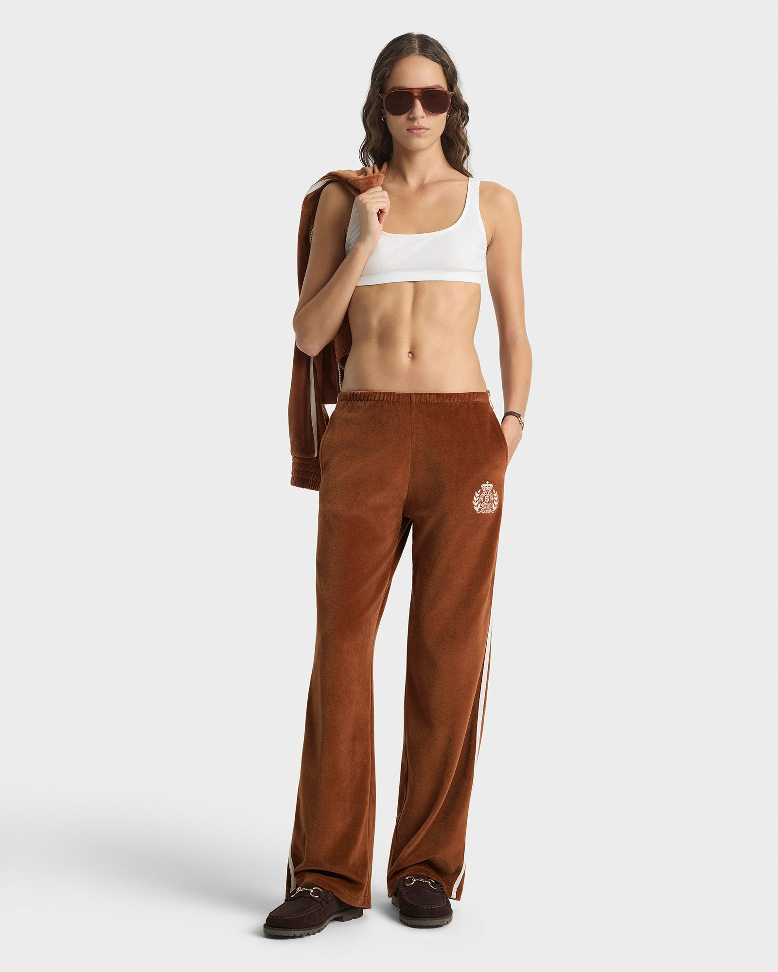 NY Crest Velour Sweatpant - Tobacco/Ecru