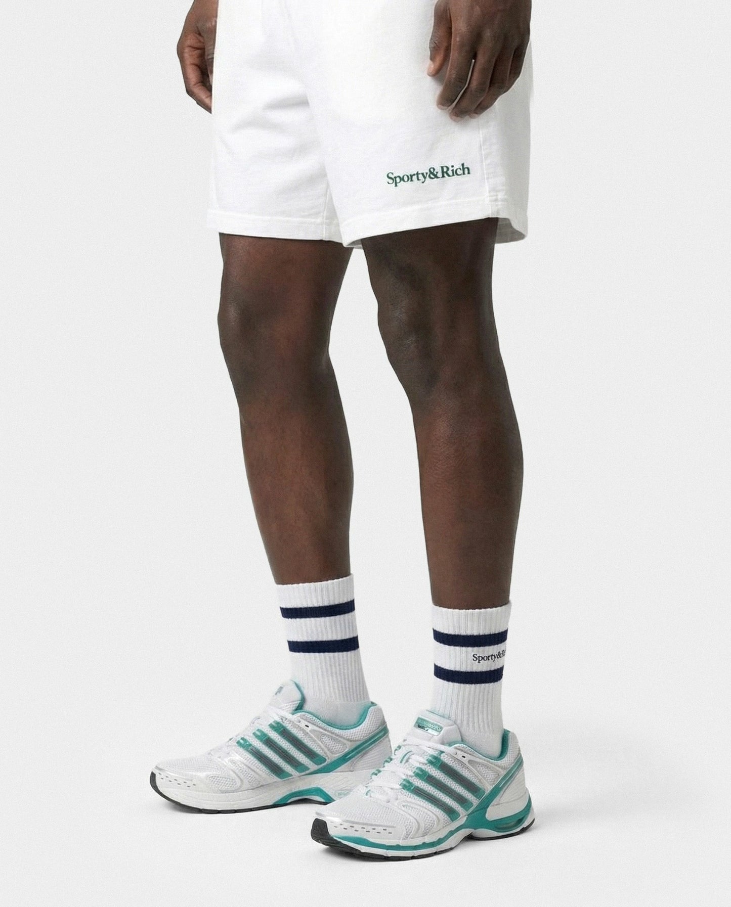 Serif Logo Gym Short - White/Forest