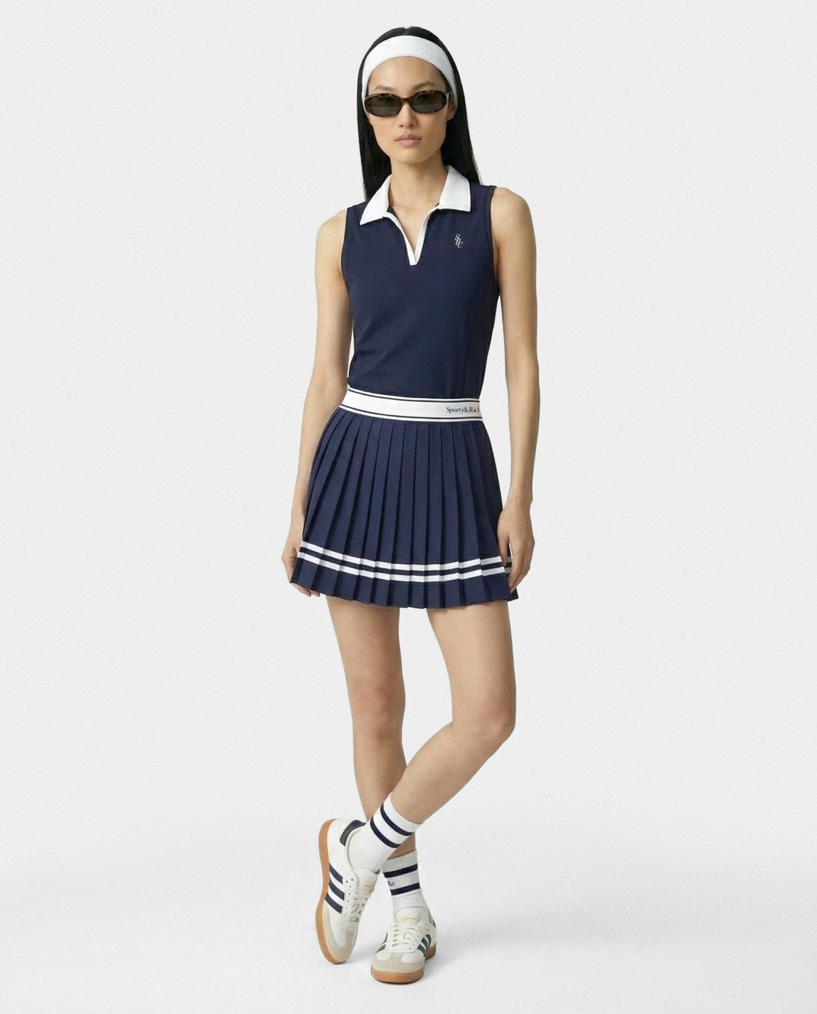 Serif Logo Pleated Skirt - Navy/White
