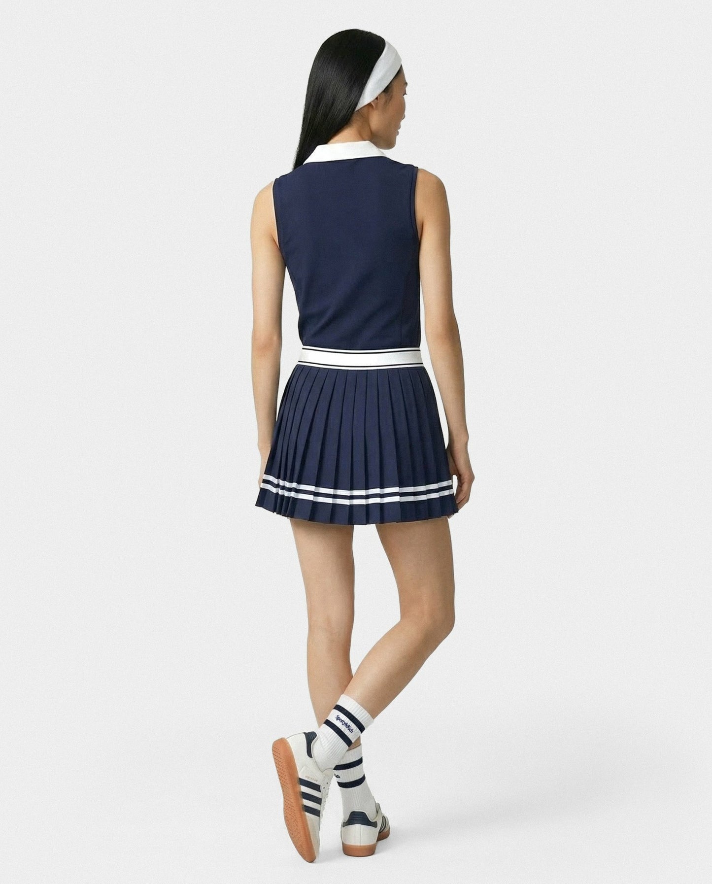 Serif Logo Pleated Skirt - Navy/White