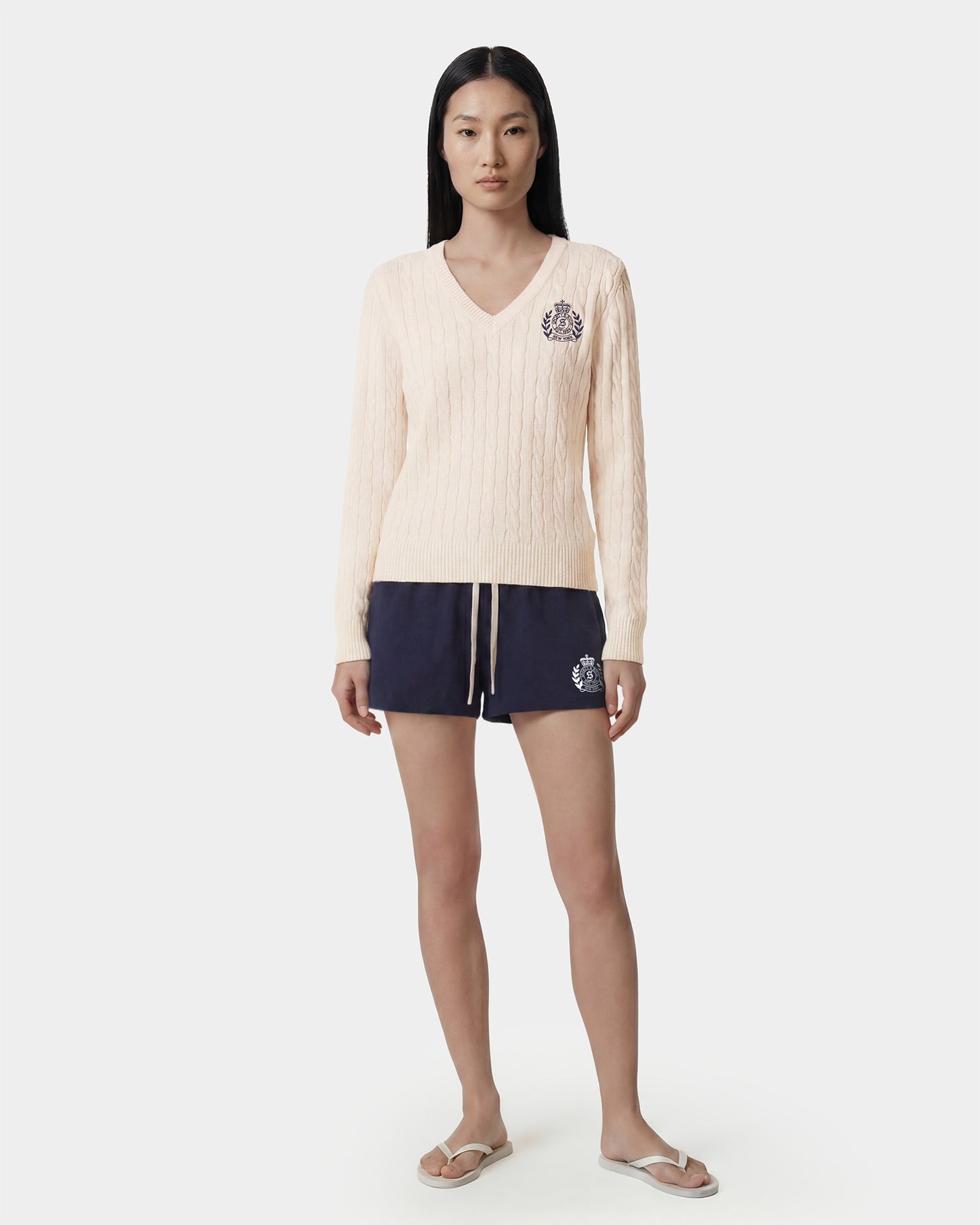 NY Crest V-Neck Cable Sweater - Ecru/Light Navy