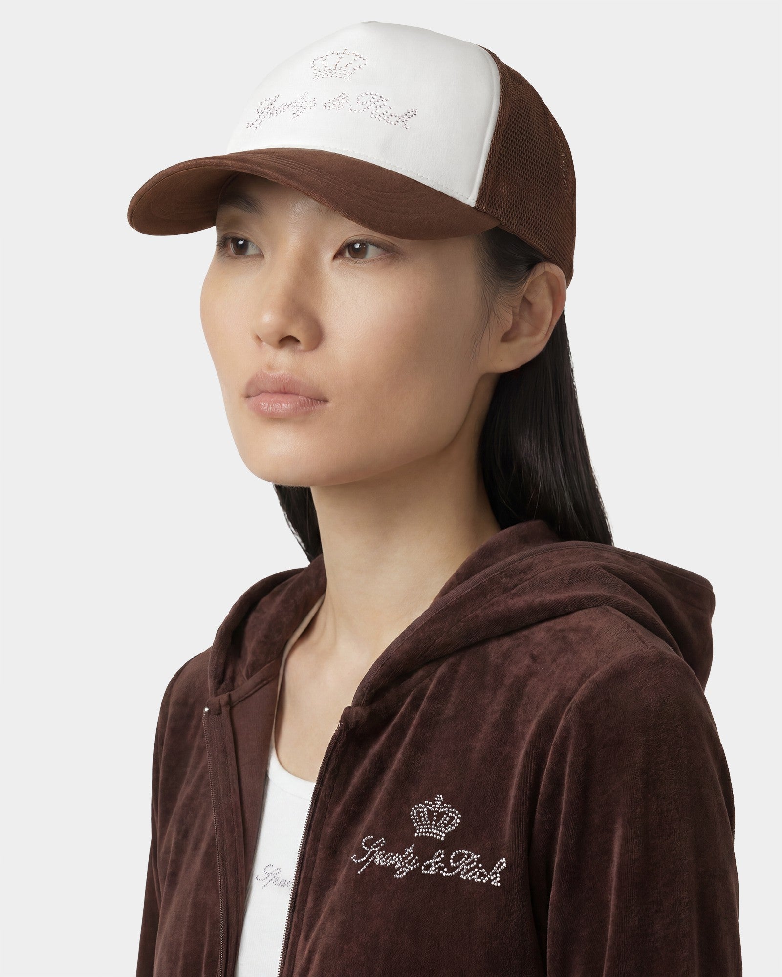 Juicy Crown Trucker Hat - White/Chocolate
